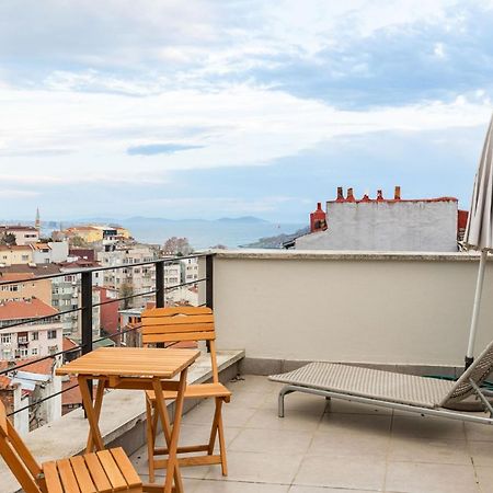 Mesmerizing Flat With Bosphorus View In Beyoglu Lägenhet Istanbul Exteriör bild