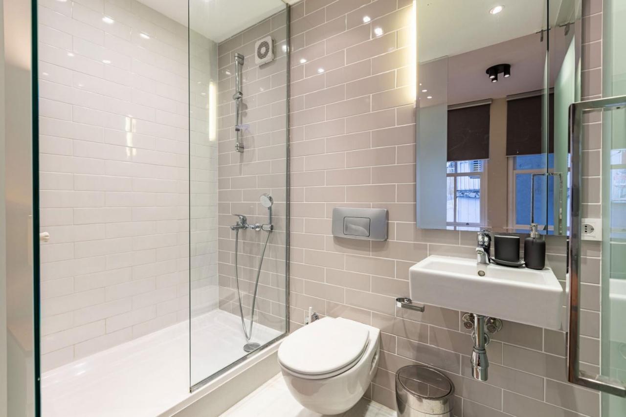 Mesmerizing Flat With Bosphorus View In Beyoglu Lägenhet Istanbul Exteriör bild